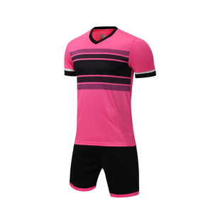 Camiseta de fútbol sublimada personalizada, uniforme de club de fútbol, conjunto de ropa deportiva de transferencia de calor personalizada para hombres, camiseta de fútbol para adultos para equipo - Product Image 5