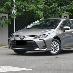 Berline compacte à grande vitesse, performances de 180 km/h, véhicule à essence de 84 kW, excellent état, d'occasion, prêt à rouler - Product Image 3