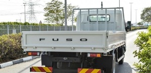Vehículo Comercial Ligero Usado 2025 MIT SUBISHI CANTER FUSO 4.2L CHASIS S.CAB 4X2 ABS MT Euro 6 - Product Image 4