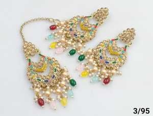 INDIAN MEHNDI PULIDO TRADICIONAL Y DE MODA CON PENDIENTES DE PERLAS Y CONJUNTO DE MANGTIKKA PARA MUJERES Y NIÑAS - Product Image 2