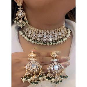 ชุดสร้อยคอเพชรโมอิสพร้อมต่างหูสำหรับงานแต่งงาน - Product Image 1