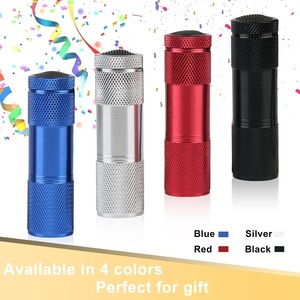 Biểu tượng tùy chỉnh 3A pin keychain <span class=keywords><strong>mini</strong></span> <span class=keywords><strong>LED</strong></span> Sạc đèn pin cho ngoài trời - Product Image 2