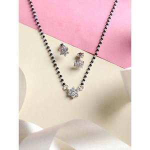 Compre un Conjunto de Mangalsutra de Plata Pura, Joyería Fina Étnica Clásica y Moderna con Circonita y Diamantes para Bodas, Fiestas y Compromisos - Product Image 2