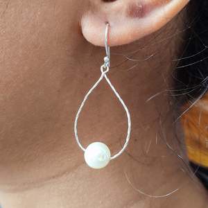 Pendientes de Plata de Ley 925 con Perlas de Agua Dulce, Hechos a Mano, Estilo Vintage, Forma de Lágrima, para Fiesta o Regalo - Product Image 2