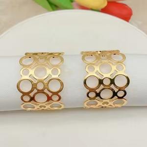 Anneaux de serviette en aluminium argenté avec découpe laser, écologiques, durables, pour la décoration de table de mariage et de fête - Product Image 3