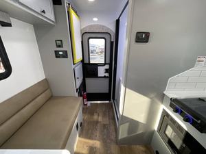 Nuevo 2026 Soaring E-a-g-l-e Campers A-e-r-i-e 8.0 - Product Image 6