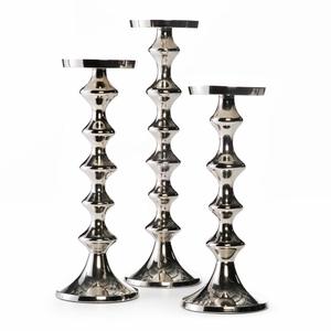 Candelabro de Metal de nuevo diseño, acabado blanco, decoración para el hogar y la boda, último soporte de pilar de candelabros de nuevo diseño - Product Image 6