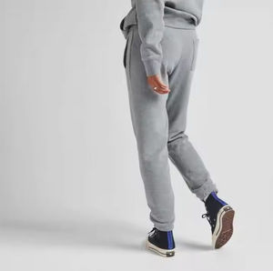 Pantalon de survêtement en toile épaisse de luxe pour homme, logo personnalisé imprimé à l'écran, noir, style décontracté à jambes larges - Product Image 4