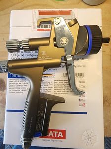Pistolet à peinture numérique RP Digital Spray Gun avec gobelet, buse I-Nozzle de 1,3 mm, boîte scellée de marque SATAa jeet X 5500 1061704 - Product Image 1