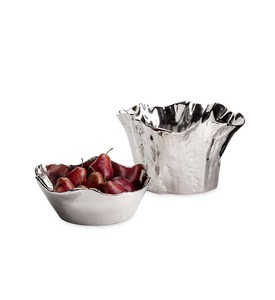 Handcrafted stainless steel serving bowls with decorative accents for kitchen fine dining and luxury tableware <b>collection</b> - Product Image 4