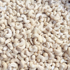 Meilleurs prix pour les noix de cajou dans le monde entier, noix de cajou cassées Ws180 Santigo Vietnam, vente en gros exportée vers l'Asie, l'UE, le Moyen-Orient - Product Image 1