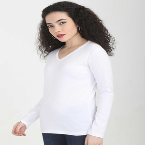 Camiseta de algodón suave personalizada para mujer Pedidos a granel disponibles con botón ecológico y decoración de diamantes para el verano - Product Image 4