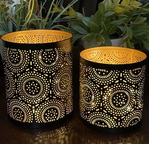 Bougeoir votif en métal de style marocain aux détails complexes pour des accents de maison exotiques et un décor d'inspiration bohème - Product Image 6