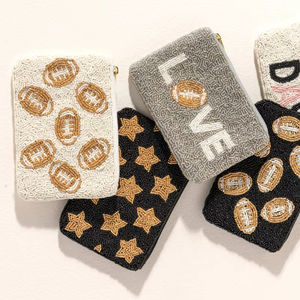 Monedero de Cuentas Hecho a Mano con Diseño Geométrico, Tamaño y Color Personalizables, Tema de Amor para el Día de San Valentín - Product Image 1