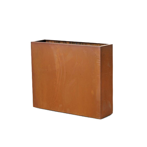 Hot Selling Attractive Design Planter Good Quality Metal Modern Flower Planter Use for Garden Decoration Handmade in Bulk - Product Image 1