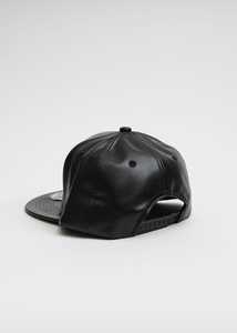 Sombrero de Hip Hop para hombre, versátil, de cuero negro, de ala plana, gorra de moda, diseña tu propia gorra Snapback lisa de 6 paneles - Product Image 5