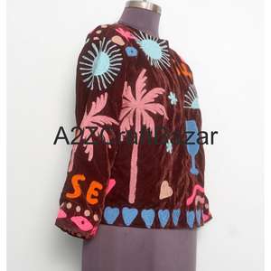 เสื้อแจ็คเก็ตผ้ากำมะหยี่ปักลายซูซานีสำหรับผู้หญิง ลายดอกไม้ ระบายอากาศได้ดี เหมาะสำหรับฤดูใบไม้ร่วง ฤดูหนาว และฤดูใบไม้ผลิ พร้อมตกแต่งโลโก้ - Product Image 4