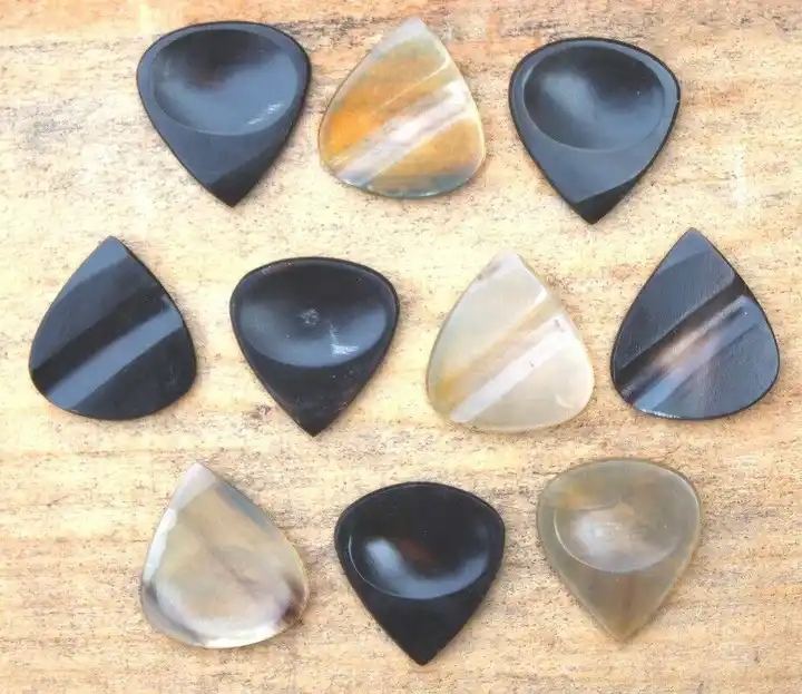 สีฮอร์นธรรมชาติ