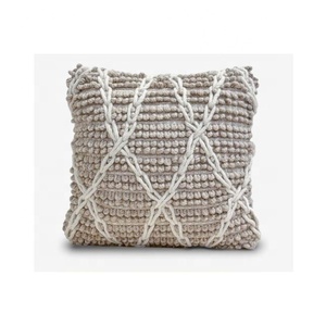 Cojín Redondo de Algodón con Pompones Rojos, Cojín Grueso de Tatami para Sofá, Decoración para Dormitorio u Oficina - Product Image 3