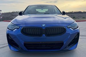 BMW M240i xDrive Coupé 2022 Usado en Excelentes Condiciones, 13300 Millas, Motor Turbo de 6 Cilindros, Tracción en las Cuatro Ruedas, Paquete Premium, Color Azul Metálico Portimao - Product Image 1