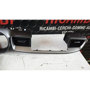 Moldura del Tablero Central para KIA CEED Sportwagon Serie (CD) (18>) 84830-J7000 - Product Image 4