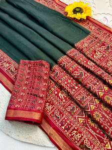 Sari de Algodón Mul Mul para Mujer con Diseño de Flores y Patola Pallu, Hecho en India - Product Image 5