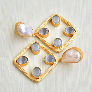 Aros de Latón Chapados en Oro al por Mayor, Perla Genuina, Cristal Curativo, Acabado de Latón Antiguo, Estilo Moderno, Premium, Listo para B2B - Product Image 3