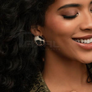 Best Quality Low MOQ Cowhide <b>Earrings</b> Latest Style Cowhide <b>Earrings</b> Wholesale Cowhide <b>Earrings</b> - Product Image 4