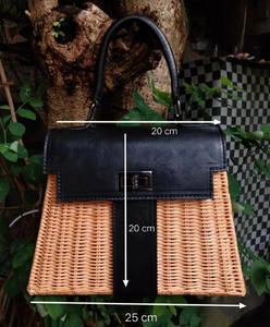 Bolso de Ratán Tejido a Mano de Bali, Bolso de Mimbre de Madera de Bali Hecho a Mano, Bolso Tote de Ratán y Cuero Personalizado - Product Image 4