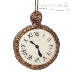 Ornamento di natale orologio da tasca Vintage fatto a mano | Basso MOQ | All'ingrosso pronto | Richiesta campione personalizzato | Realizzato da donne artigiane - Product Image 1