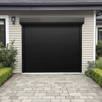Porte de garage à enroulement isolée moderne avec double paroi en alliage d'aluminium, valeur R 3.2, surface finie, pour usage en parc et en villa