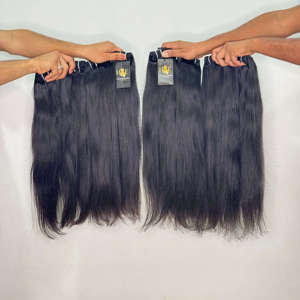 Fournisseurs en gros de cheveux vierges bouclés bruts du Cambodge, lots de cheveux indiens alignés avec la cuticule, fournisseur de cheveux bruts de temple indien en Inde - Product Image 1
