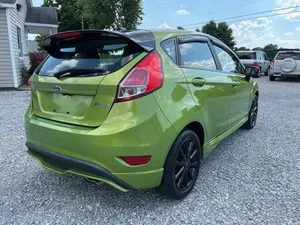 Ford Fiesta 2019 en parfait état - Product Image 4