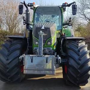 Tractor usado agrícola barato Fendt 4WD con buenas condiciones - Product Image 3