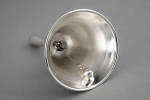 Cloche à main en laiton de haute qualité/cloche en laiton en gros pour religieux/merveilleux designer en laiton massif fait à la main cloche en laiton cloches en laiton - Product Image 5