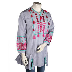 เสื้อปักลายผู้หญิง - สีเทาอ่อน - Product Image 1