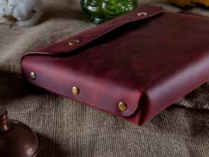 Funda para portátil duradera y ligera portátil de cuero genuino, diseño Vintage clásico para profesionales de negocios, uso en viajes de trabajo - Product Image 4