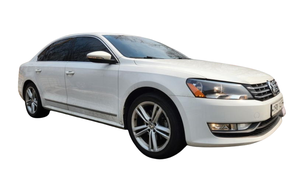 Volkswagen Passat 2014, Nuevo Passat 2.0 TDI, Buen Estado, Auto Usado Coreano en Venta, 300auto Export - Product Image 4