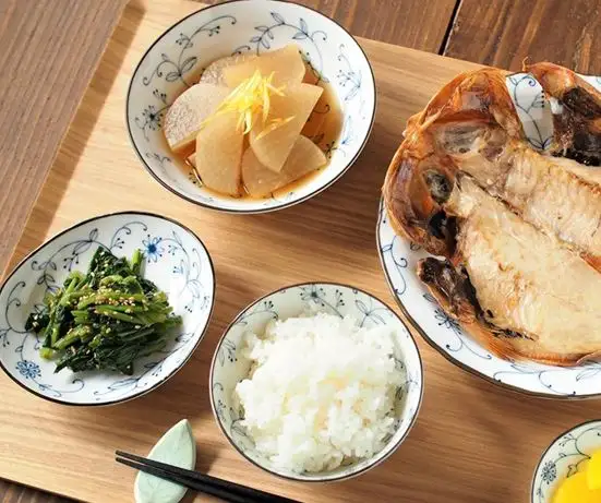 Отлично подходит для китайского Нового года, фарфоровая тарелка, миска, Серия Сделано в Японии, столовая посуда хорошего качества