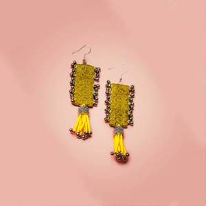 Boucles d'oreilles pendantes multicolores en perles faites à la main, boucles d'oreilles Durga Maa, bijoux de fête pour femmes au meilleur prix, boucles d'oreilles en perles - Product Image 4