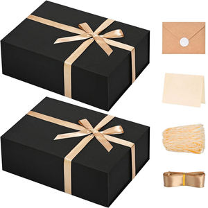 Coffrets cadeaux de Noël élégants pour cadeaux Boîte pour garçons d'honneur avec ruban Contient carte, ruban, remplissage de papier déchiqueté - Product Image 1