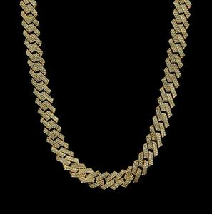 Chaîne cubaine Moissanite 13MM en or jaune avec pendentifs et breloques sertis de diamants - Product Image 1