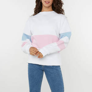Sudadera de Mujer Estilo Urbano de Diseño Propio de Fábrica, Sudadera de Mujer Moderna con Estilo Pullover a Precio Económico - Product Image 3