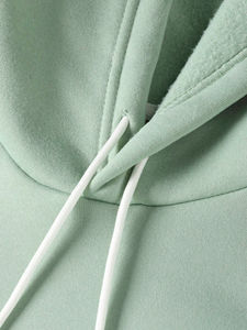 Sudadera con capucha ligera y de algodón y poliéster de alta calidad, perfecta para salidas informales y todos los días - Product Image 2