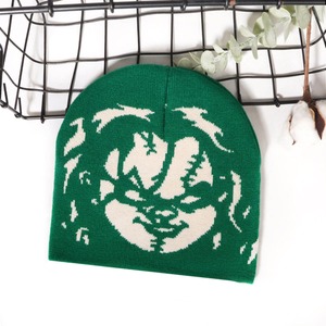 Bonnets personnalisés avec logo partout Bonnet tricoté en jacquard avec tête de mort pour l'hiver - Product Image 1