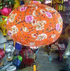 ¡Tendencia caliente 2025! Linterna de seda vietnamita // Linterna de seda ecológica para eventos // Sra. Beatrix - Product Image 3