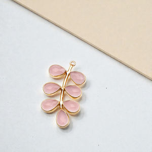 Dijes de Plata de Ley 925 con Forma de Hoja de 4x6 mm, con Calcedonia Rosa Pera, para Hacer Joyas Hechas a Mano al por Mayor - Product Image 1