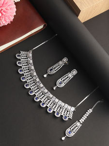 Ensemble de collier long à finition antique pour femmes pour des occasions ethniques et culturelles à des prix abordables en provenance d'Inde - Product Image 3