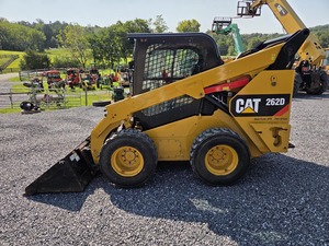 รถตักล้อยาง Cat 262D พร้อมชุดเกียร์ ปั๊ม มอเตอร์ แบริ่ง บุ้งกี๋ และอุปกรณ์เสริมสำหรับงานก่อสร้างมือสอง - Product Image 4