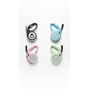 Correa Retráctil Automática para Mascotas con Diseño de Huellas, 5 Metros - Product Image 1